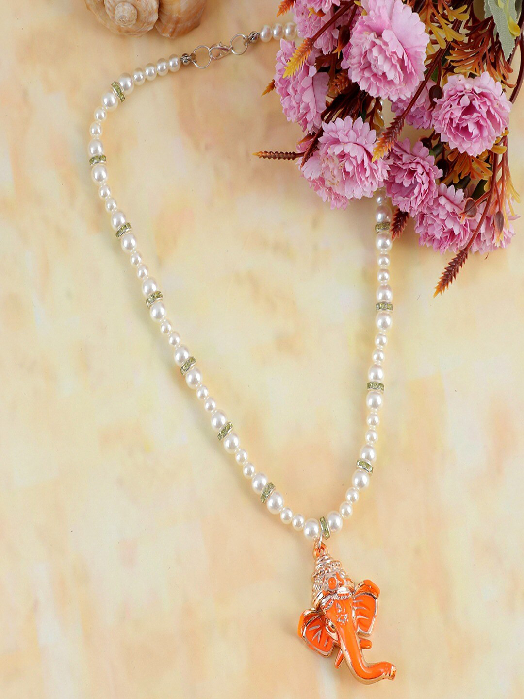 UNIVERSITY TRENDZ Silver-Plated Pearls Temple Necklace