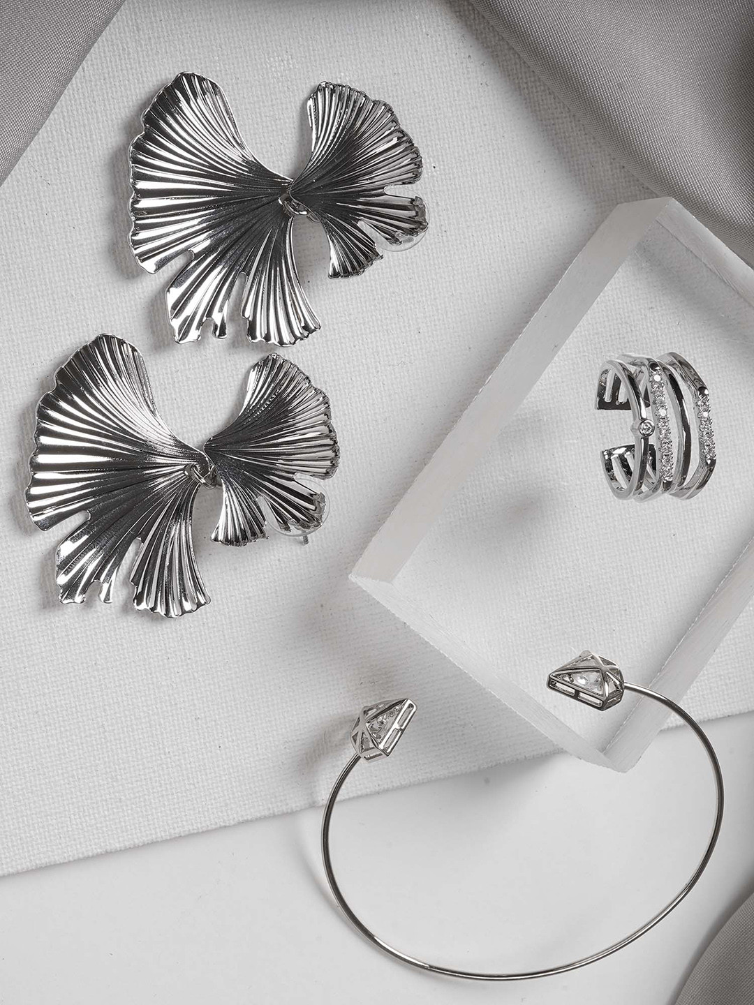 JOKER & WITCH Silver-Plated Stone-Studded Jewellery Set With Ring
