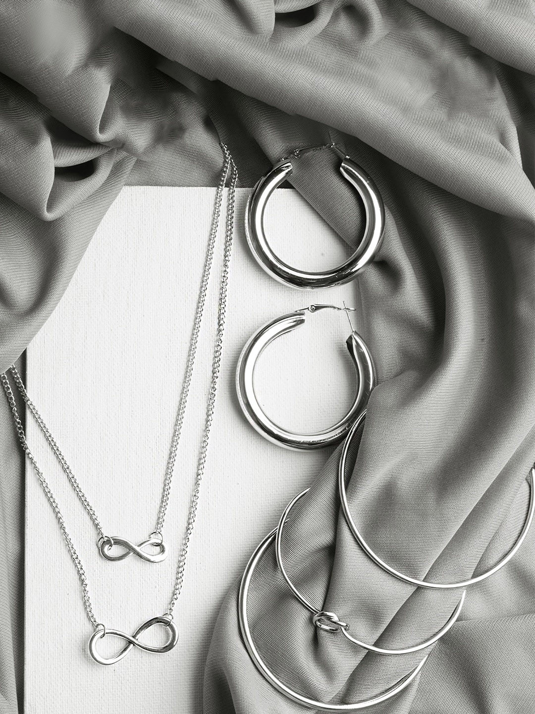 JOKER & WITCH Silver-Plated Jewellery Set With Bracelets