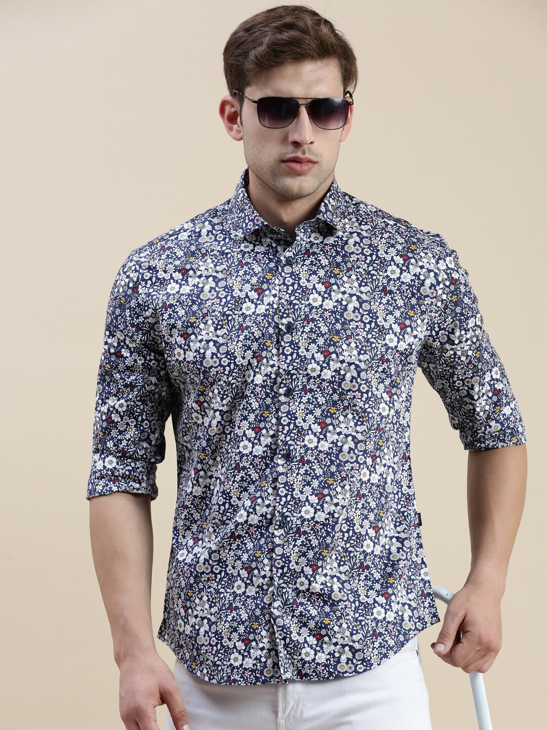SHOWOFFFF Floral Printed Standard Slim Fit Opaque Cotton Casual Shirt