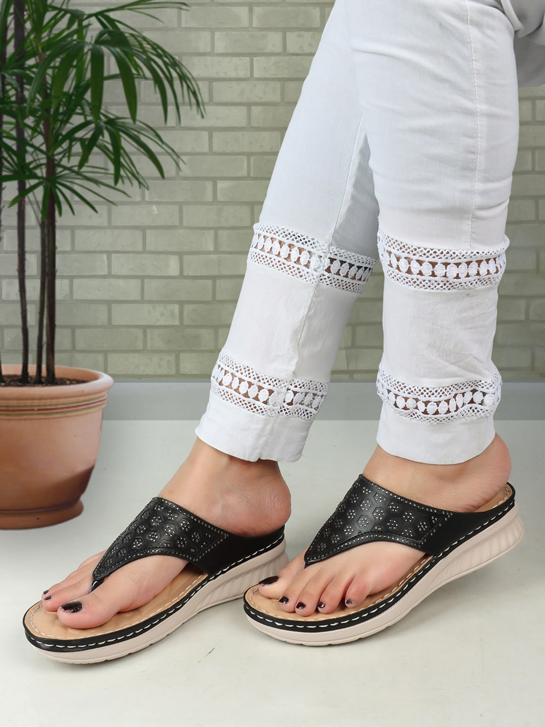 XE Looks Embellished Doctor Ortho Lightweight Open Toe Flats