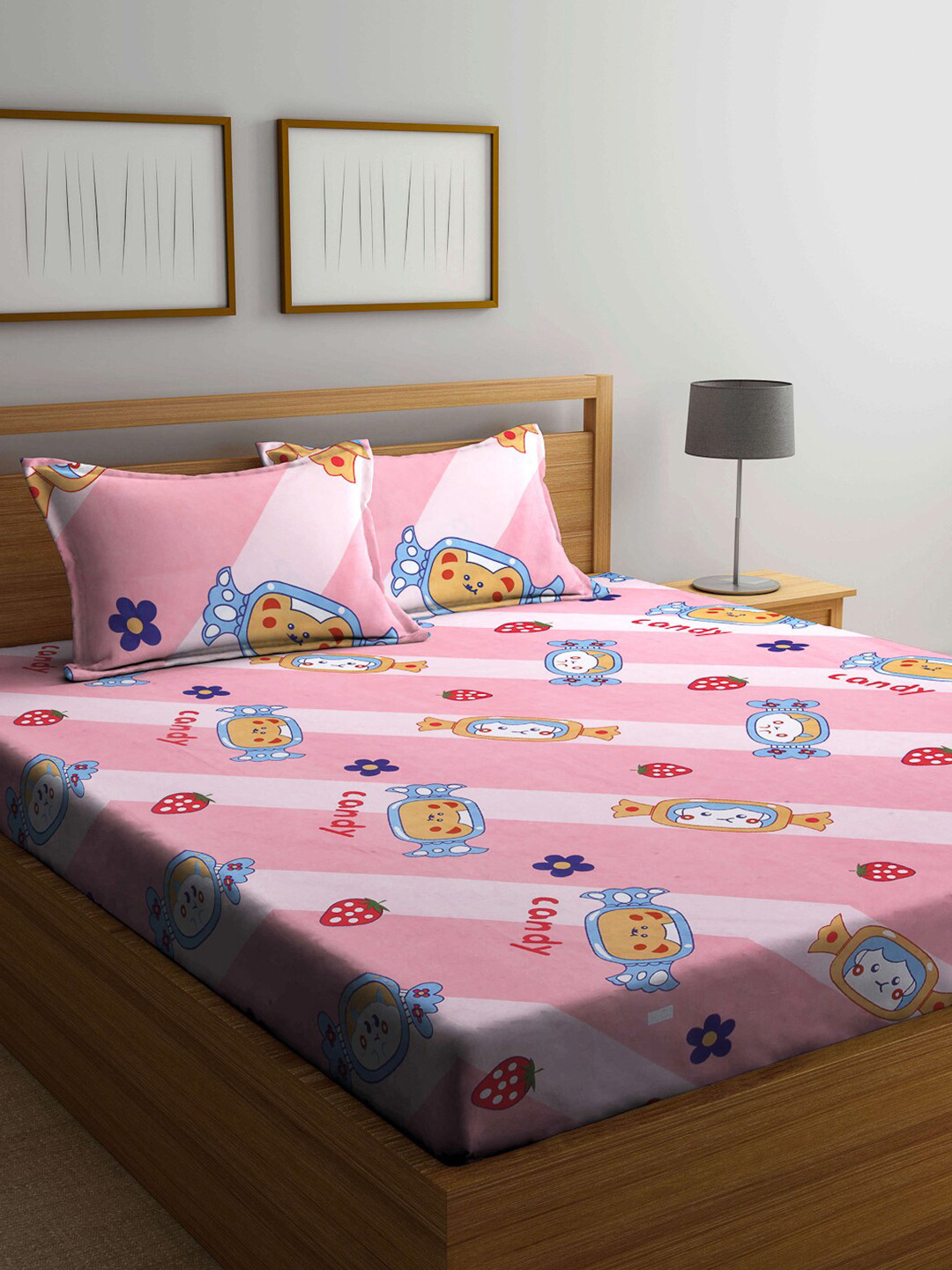 KLOTTHE Fitted_Maple_Dbs Pink Conversational Cotton 300 TC Fitted Double Fine Bedsheet with 2 Pillow Covers-250 x 225 cm