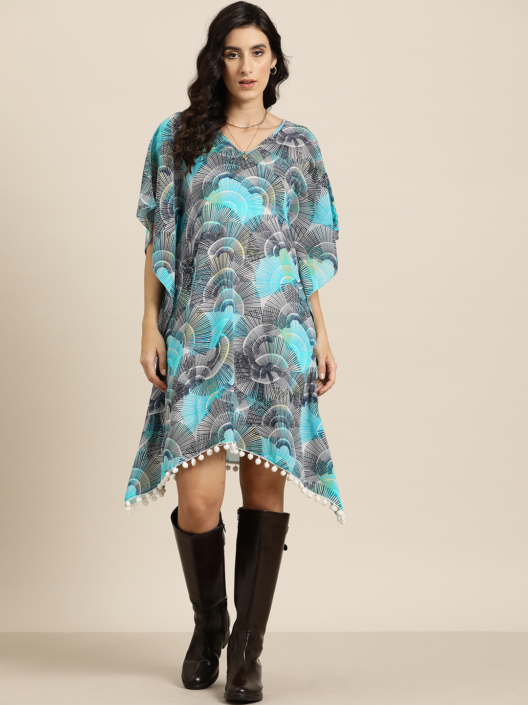 Qurvii Printed Kimono Sleeve Georgette Kaftan Dress