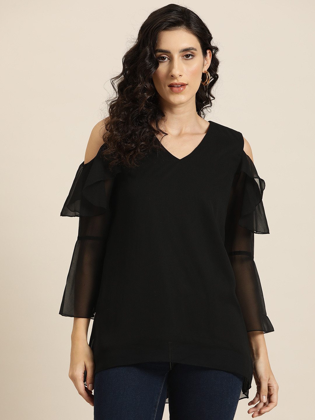 Qurvii Cold-Shoulder Layered Georgette Top