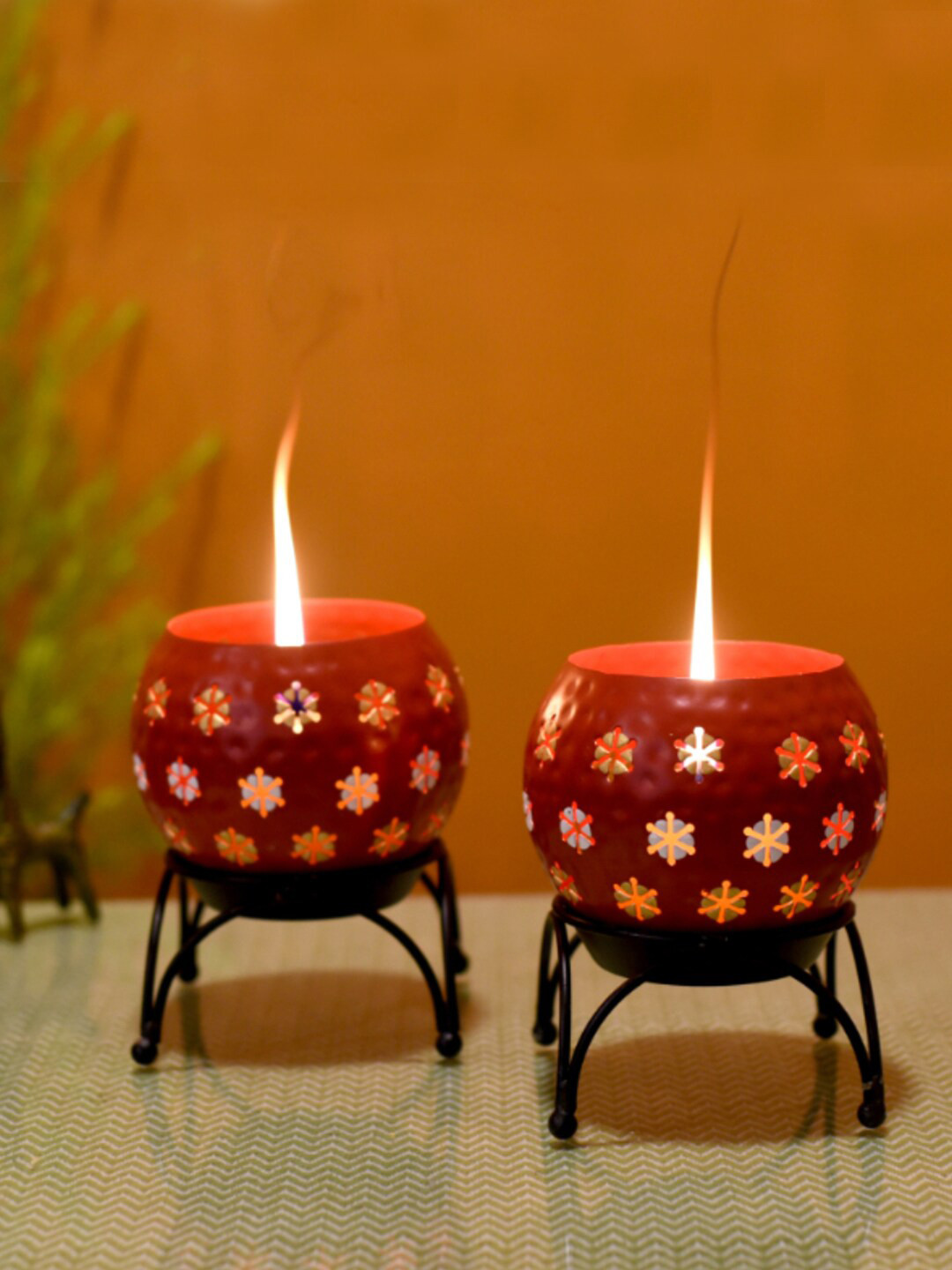 AAKRITI ART CREATIONS Red & Black 2 Pieces Tealight Candle Holders With Stand