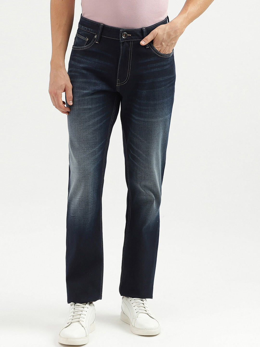 United Colors of Benetton Men Skinny Fit Mid Rise Heavy Fade Jeans
