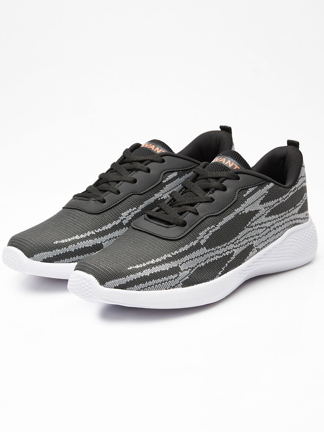 Avant Men Dual Tone Knitted Walking Shoes