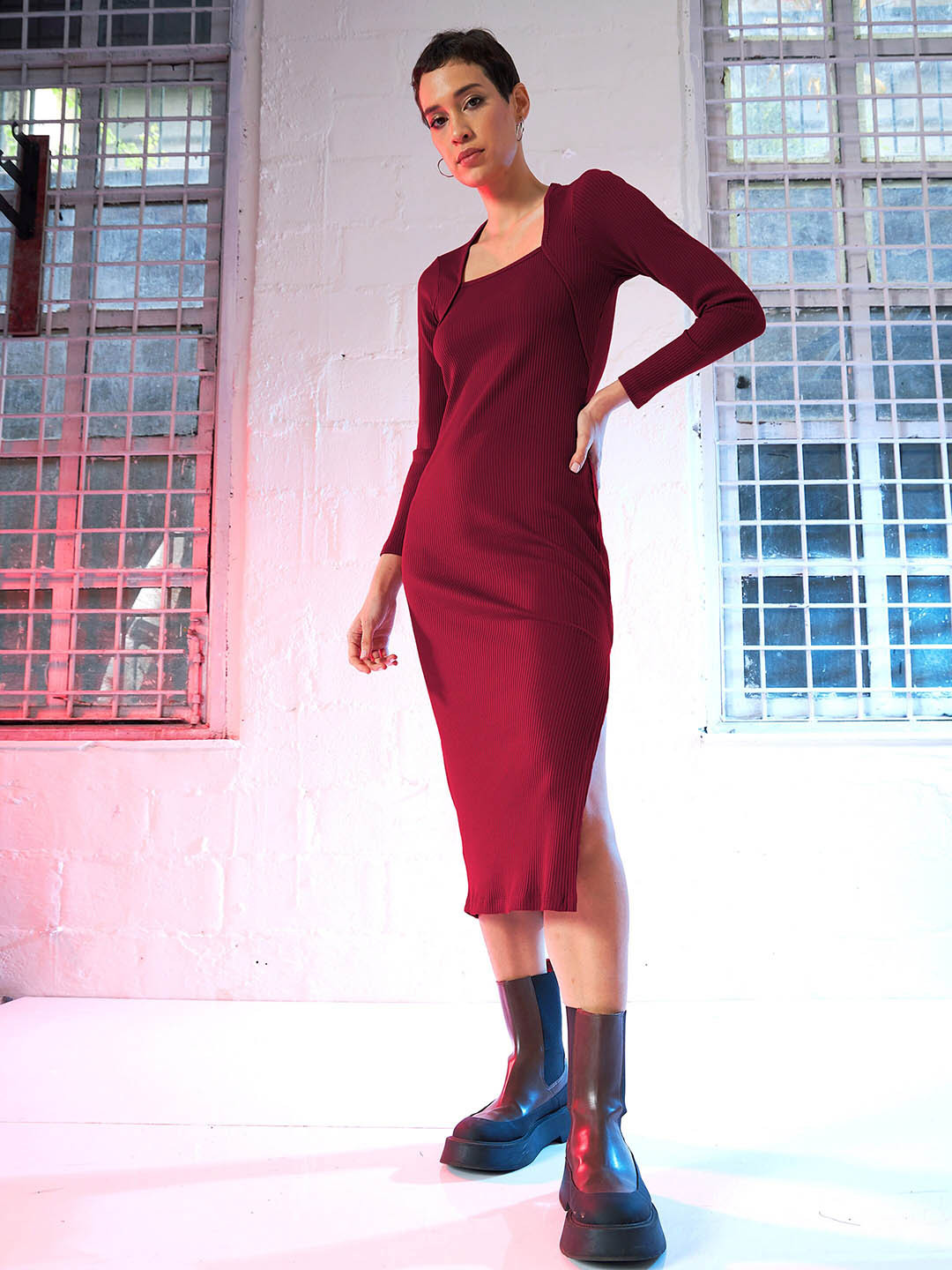 SASSAFRAS Maroon Square Neck Long Sleeve Sheath Midi Dress