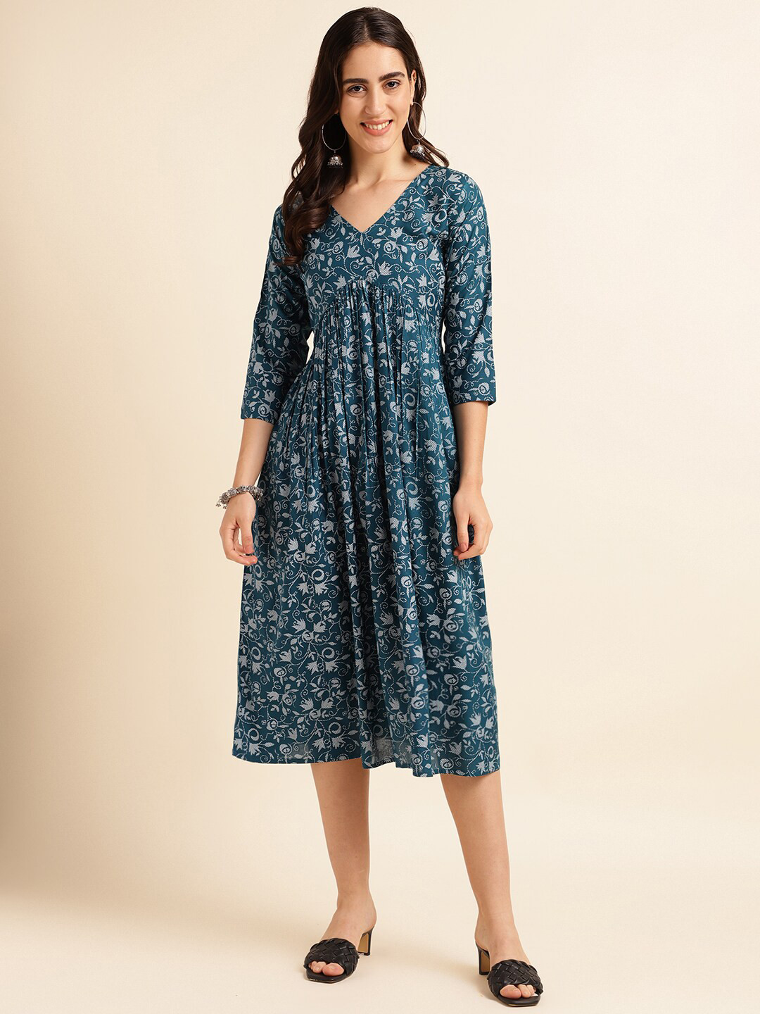 Fabclub Ethnic Motifs Printed V-Neck Casual Fit & Flare Midi Dress
