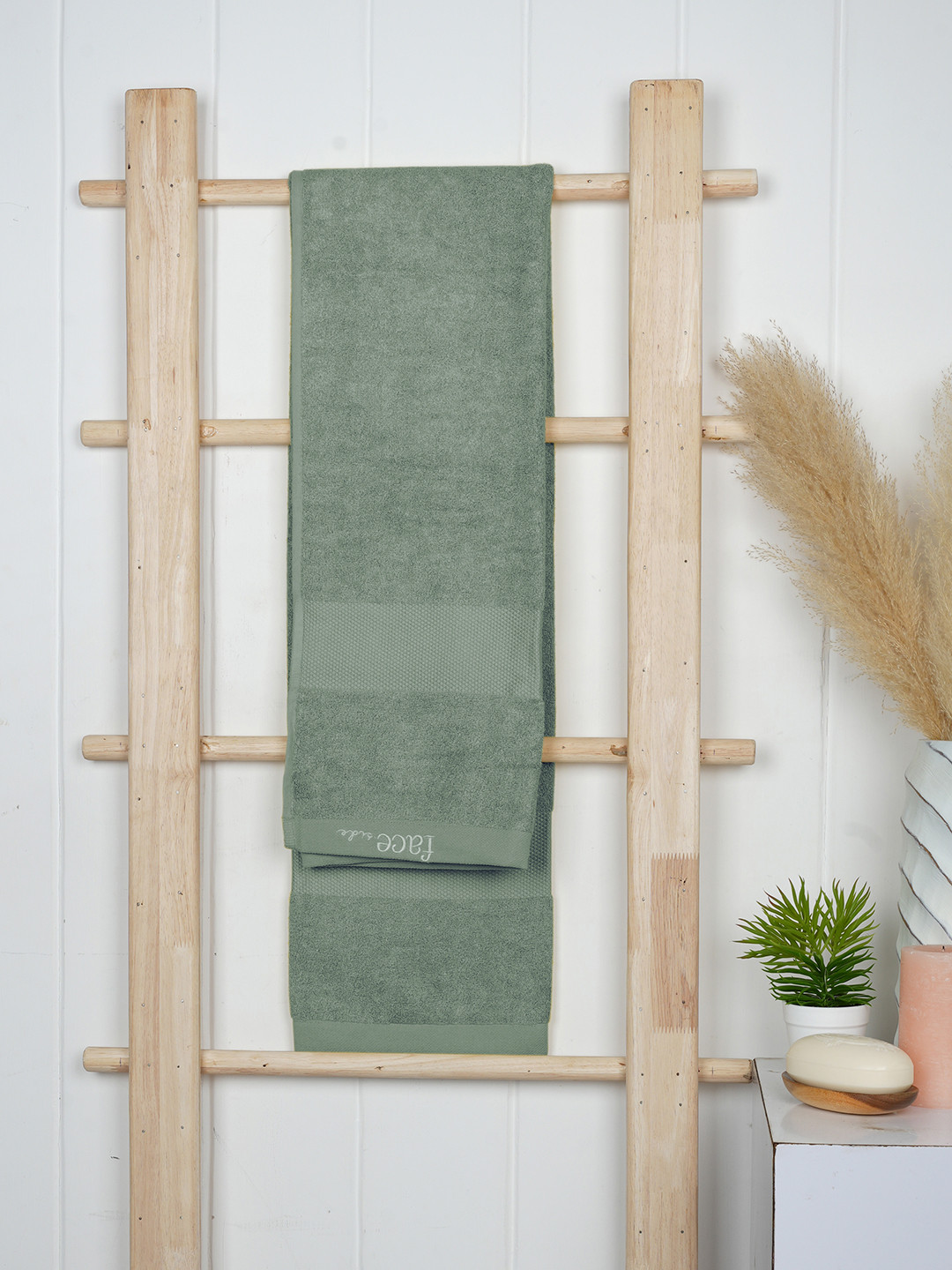 Doctor Towels Sage Green Solid 550GSM Set of 1 Anti-Bacterial  Bamboo Bath Towels