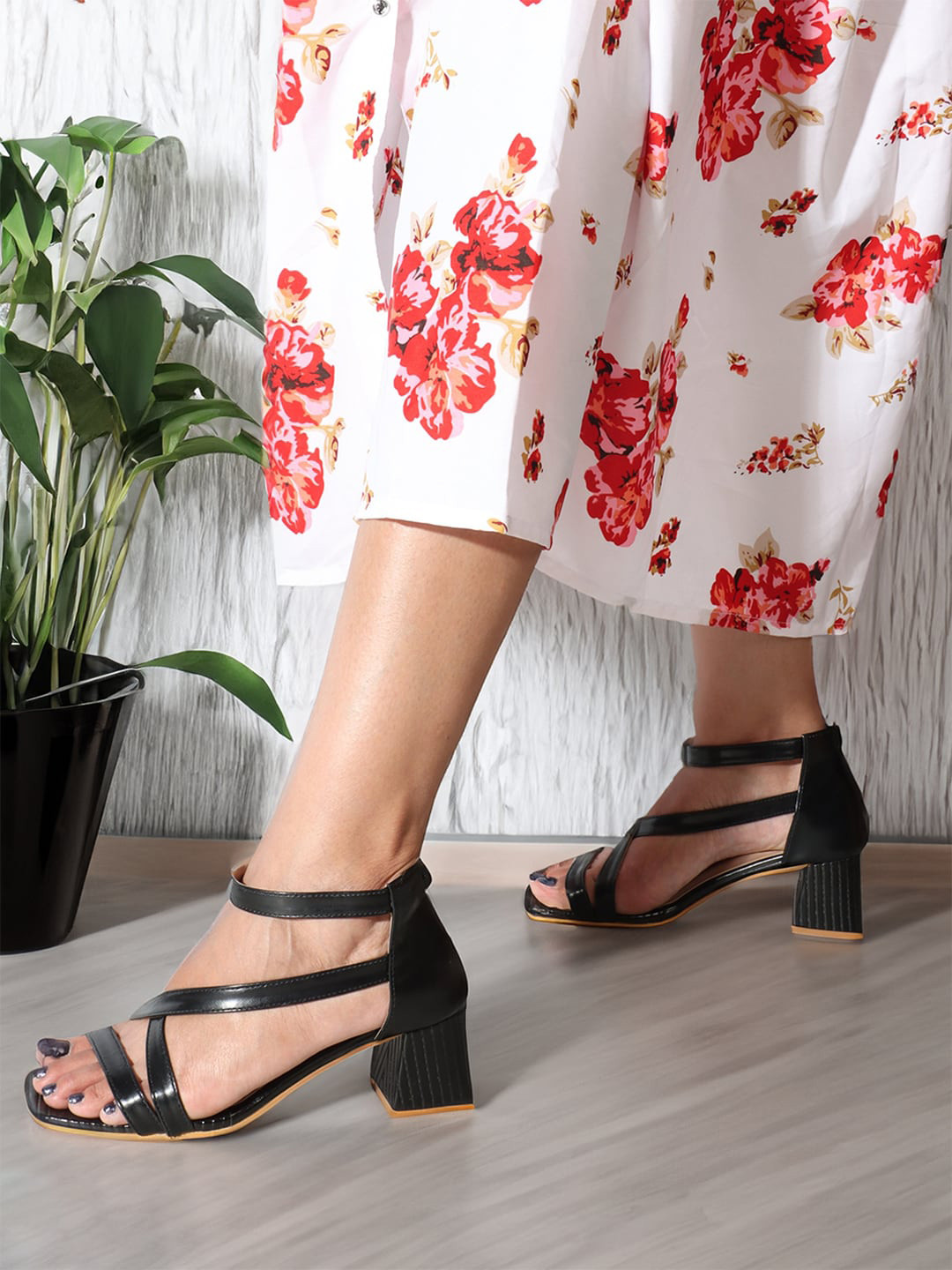 ICONICS Black Strappy Open Toe Party Block Heel Mules