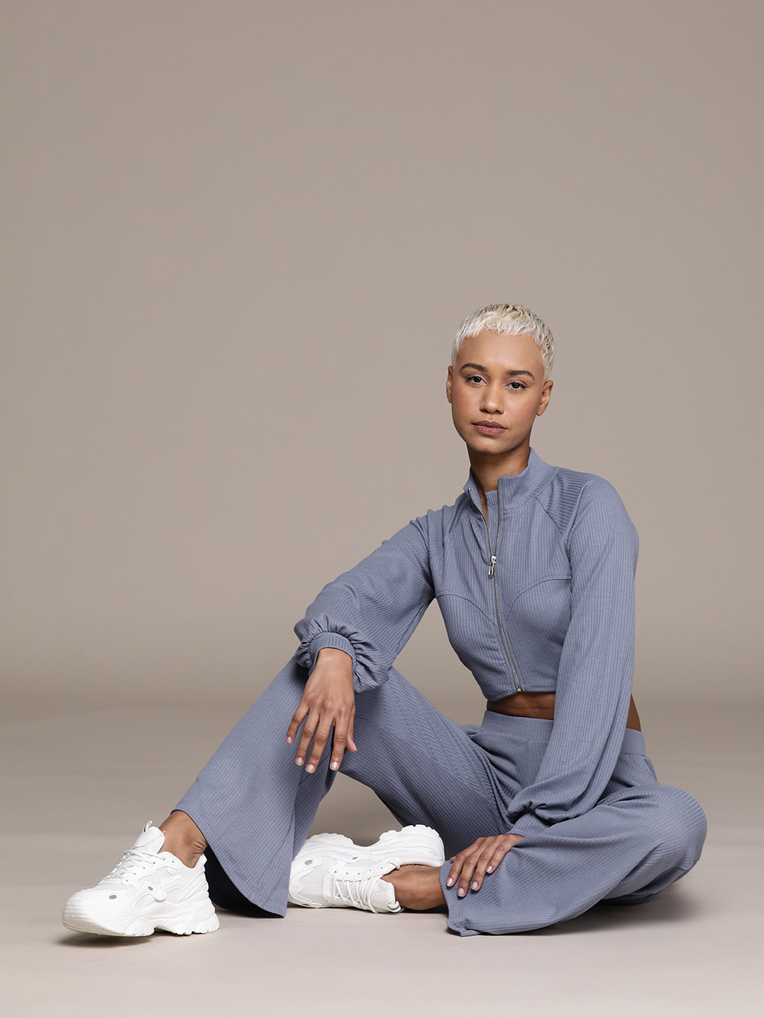 The Roadster Lifestyle Co. RE/LAX Women Ribbed Crop Co-Ords