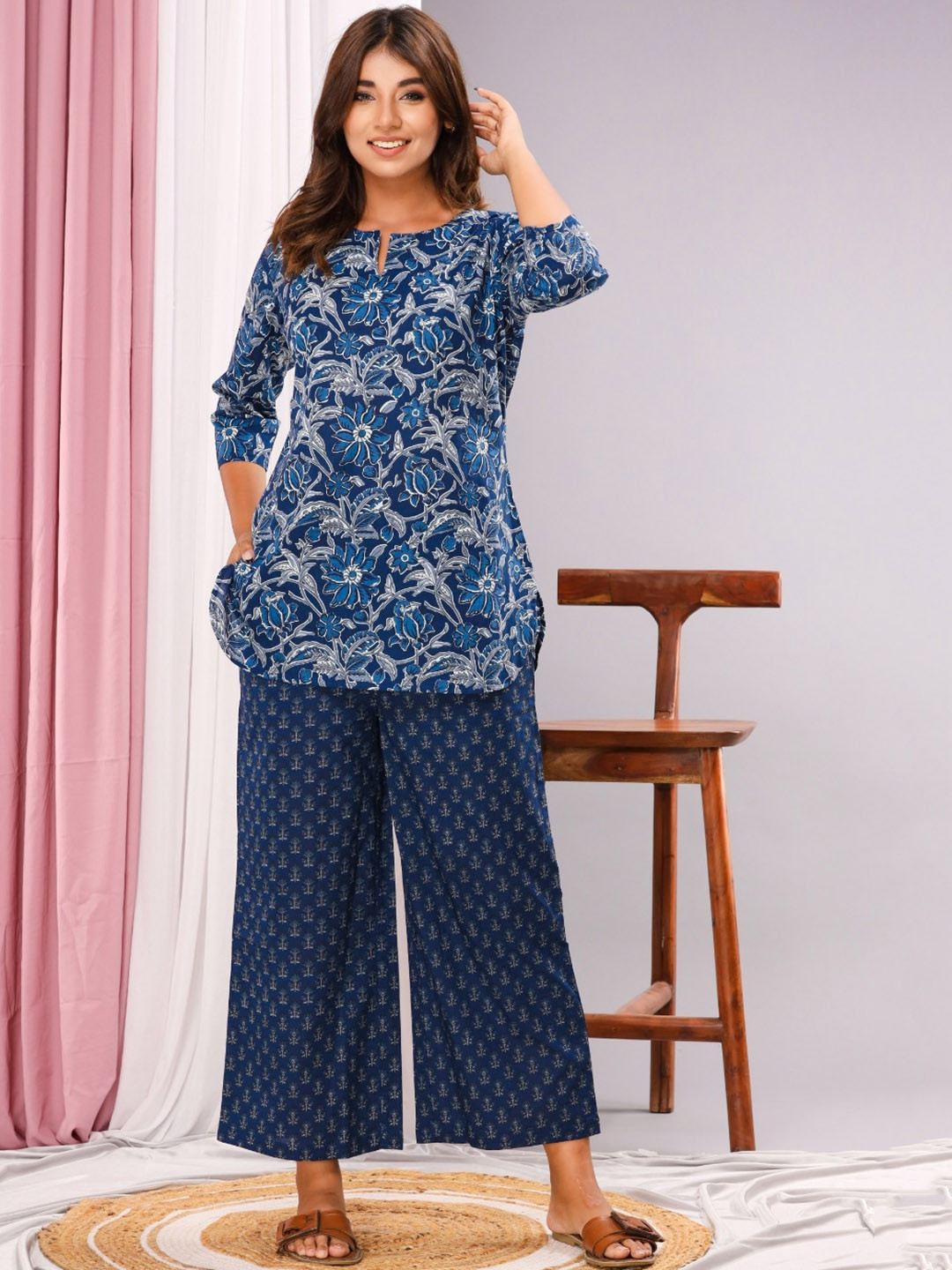 FEATHERS CLOSET Women Floral Printed Pure Cotton Night suit