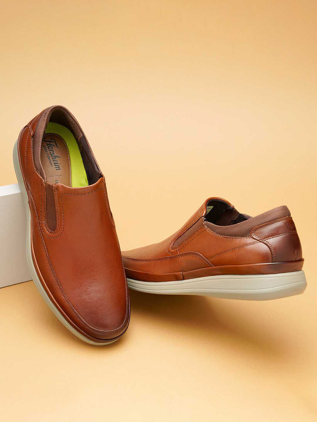 Florsheim Men Textured Leather Slip-On Sneakers