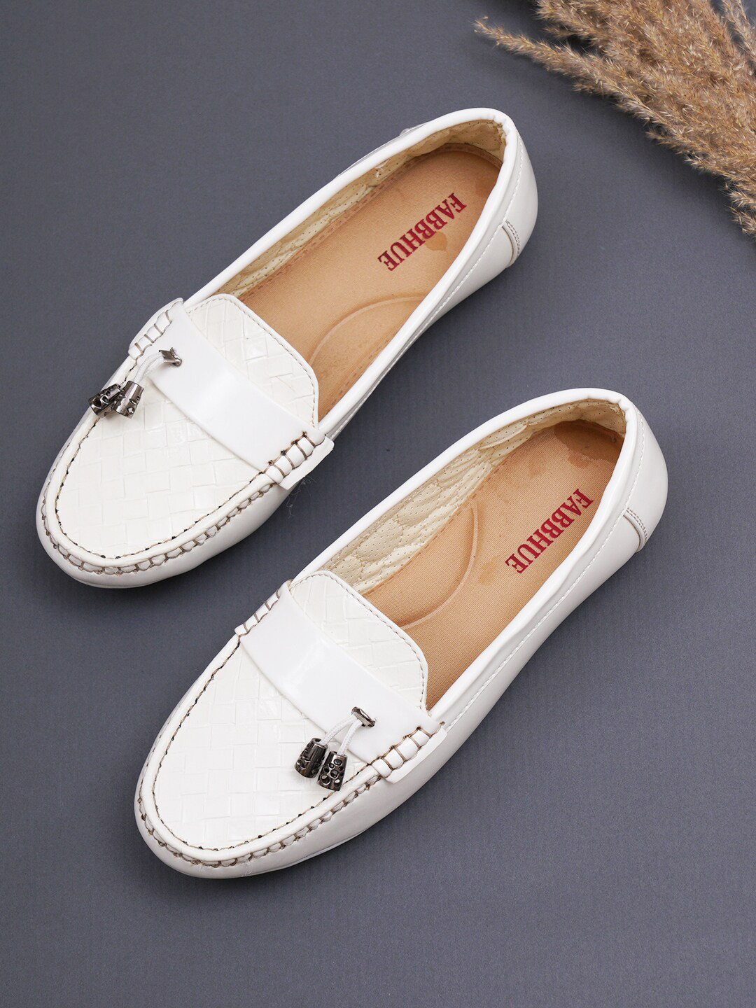 FABBHUE Women Comfort Insole Tasselled Loafers