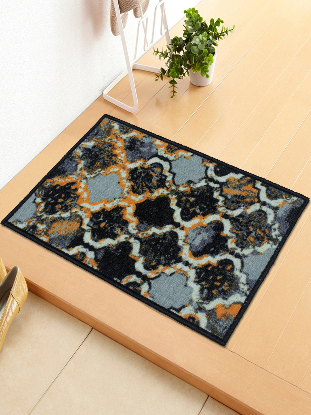 Story@home Grey & Black Geometric Printed Anti-Skid Doormat