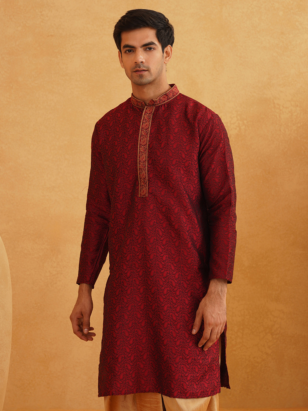 SOJANYA Paisley Woven Design Mandarin Collar Thread Work Long Sleeves Straight Kurta