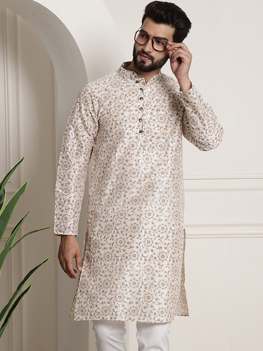 SOJANYA Floral Printed Mandarin Collar Straight Kurta