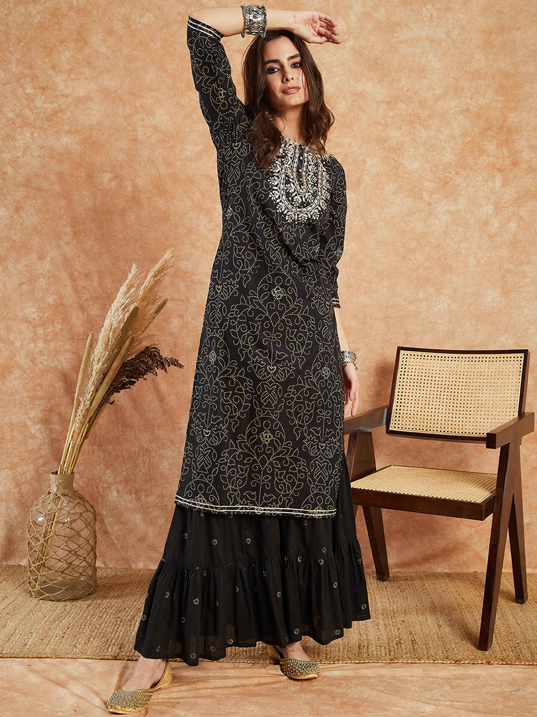 Sangria Round Neck Floral Printed Gota Patti Yoke Design Kurta & Sharara
