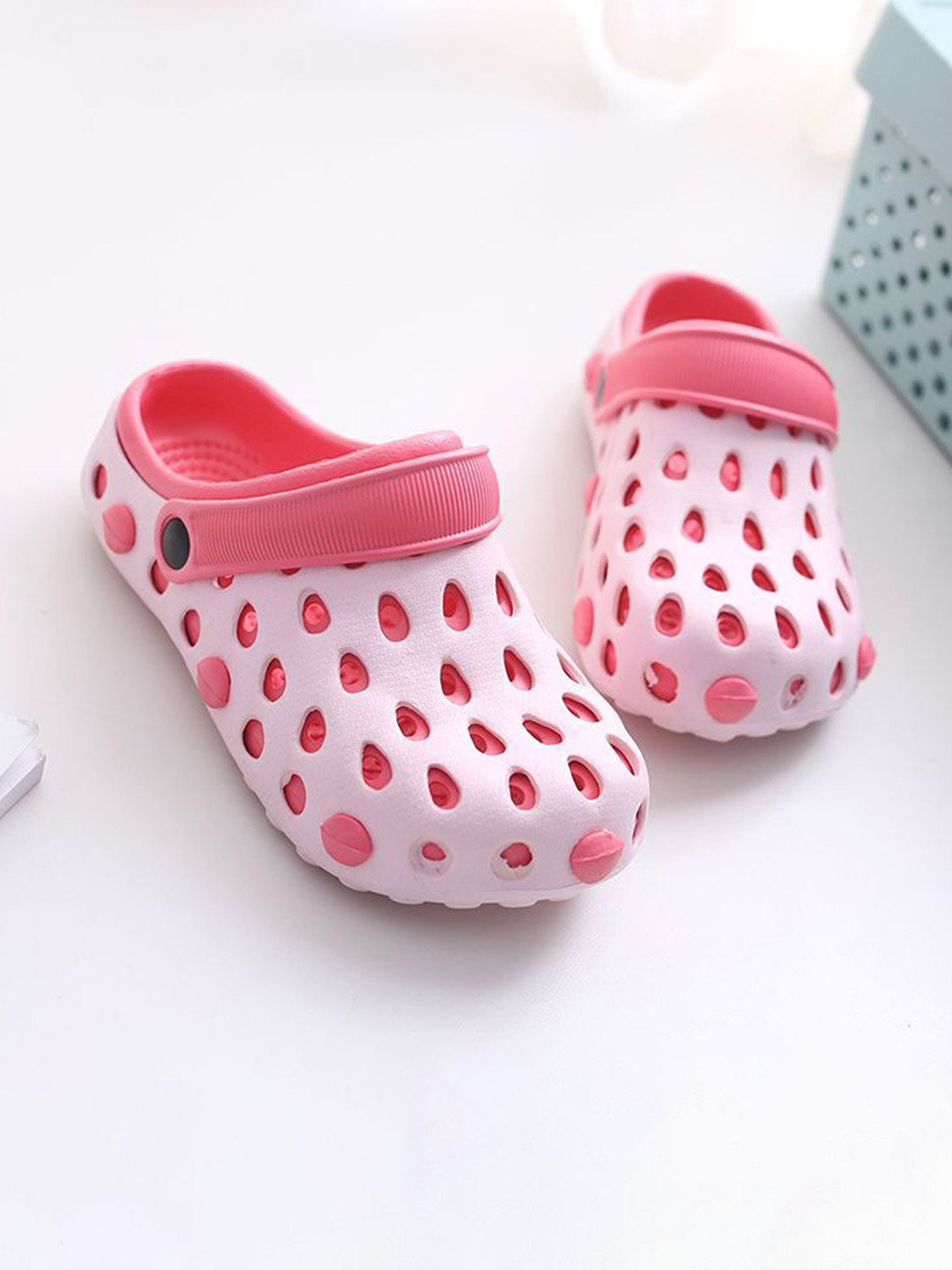 Alexvyan Women Pink Double Layer Eva Light Weight Non-Skid Croslite Clogs