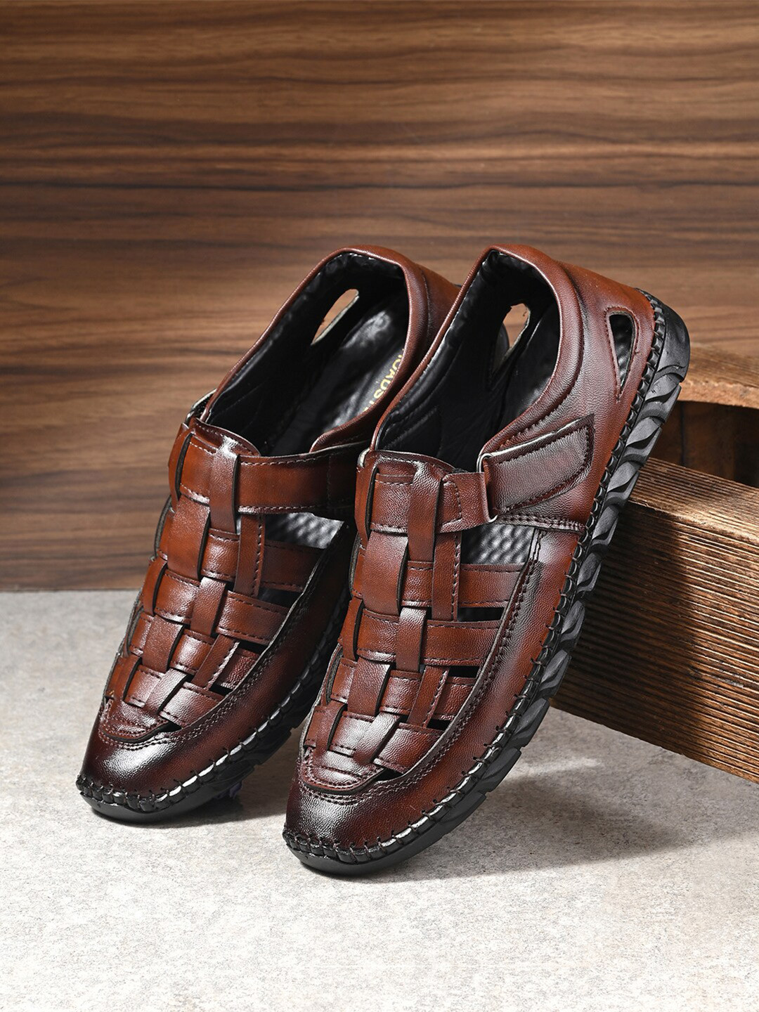 The Roadster Lifestyle Co. Men Tan Brown Textured Fisherman Sandals With Velcro Closure