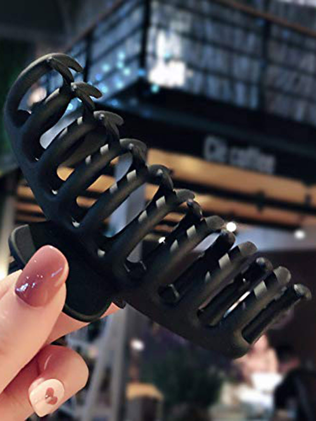 CHANDERKASH 2 Piece Assorted Matte Finish Claw Clips