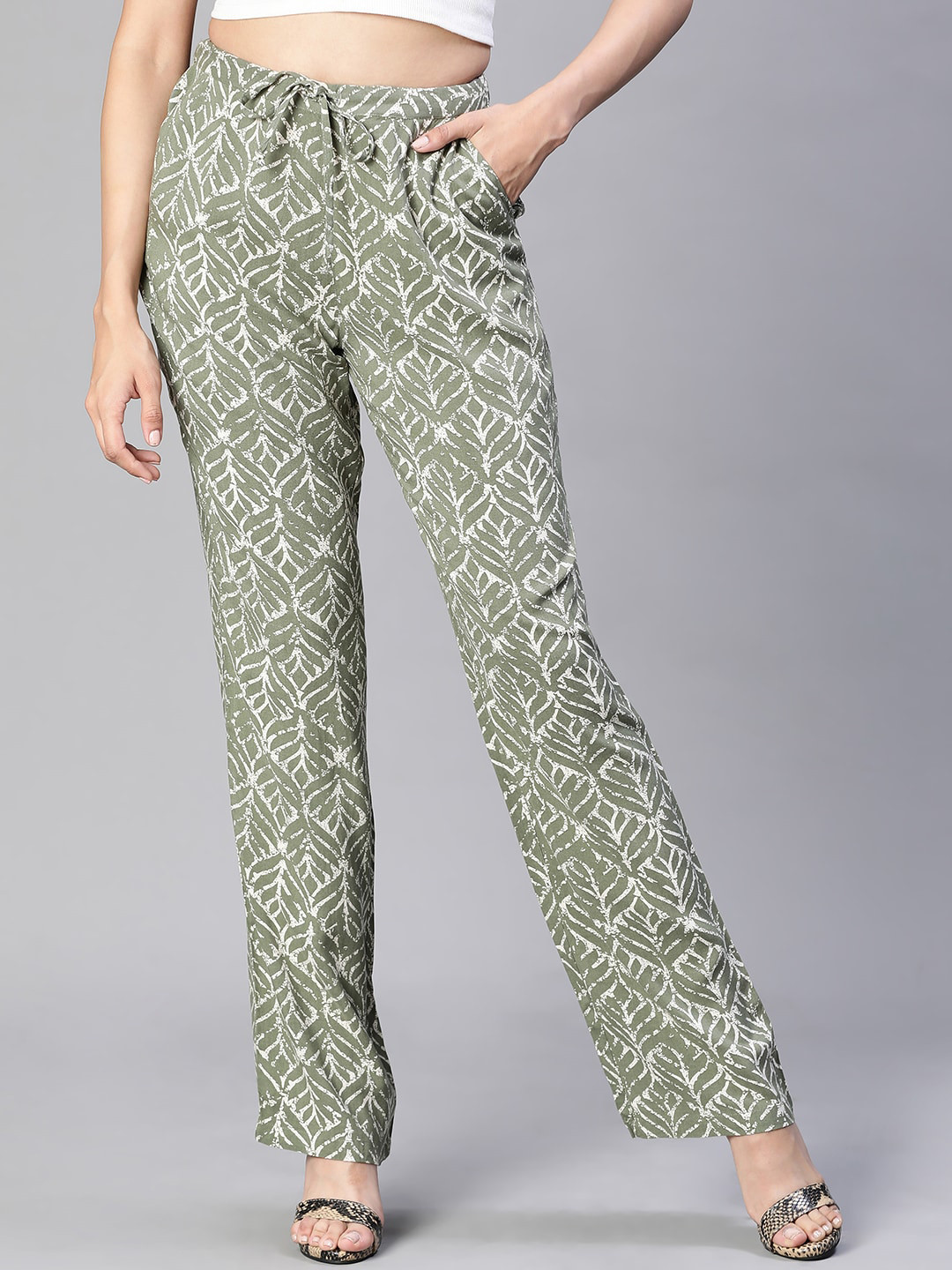 Oxolloxo Women Floral Printed Relaxed Loose Fit Easy Wash Trousers