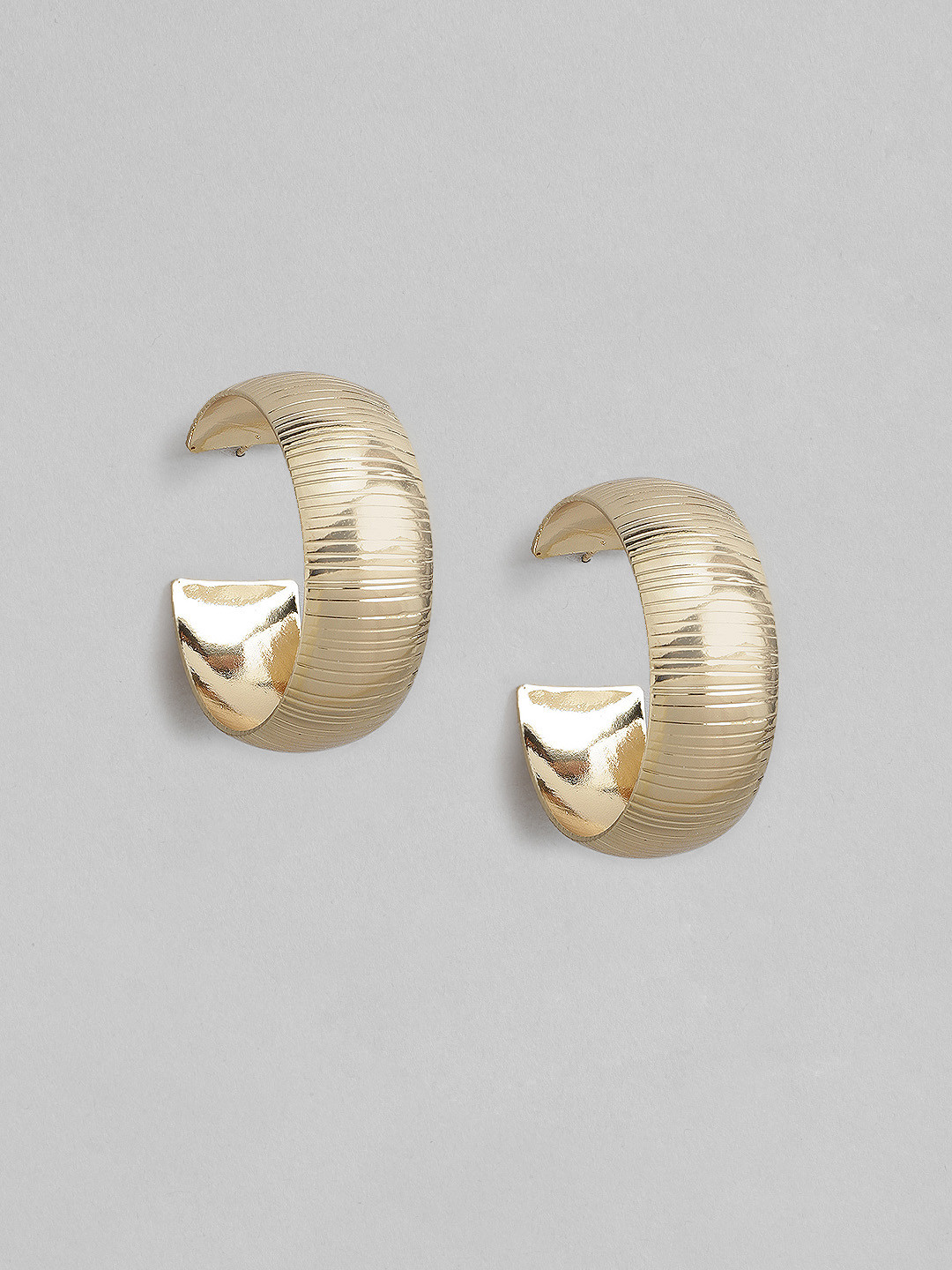 DressBerry Textured Circular-Shaped Half Hoop Earrings