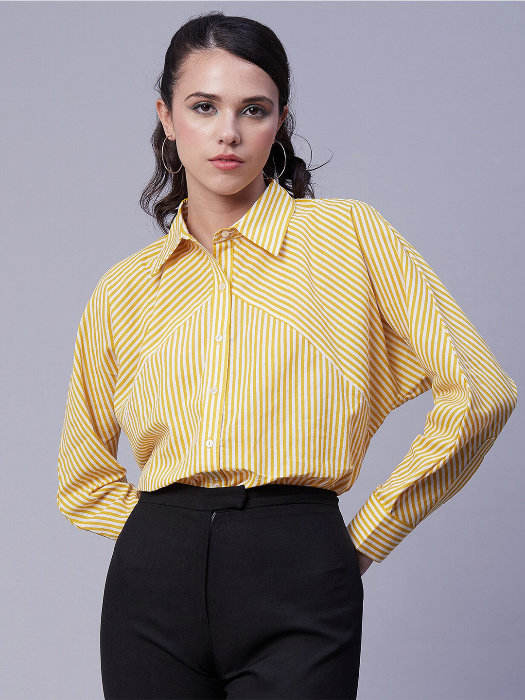 Moomaya Straight Vertical Striped Spread Collar Cotton Casual Shirt