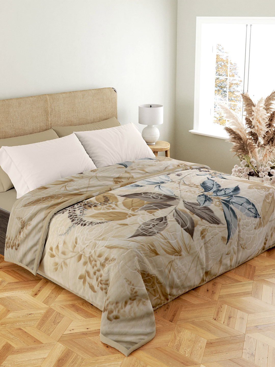 Nivasam Swiss Gold Beige Floral 900 GSM Heavy Winter Double Bed Blanket