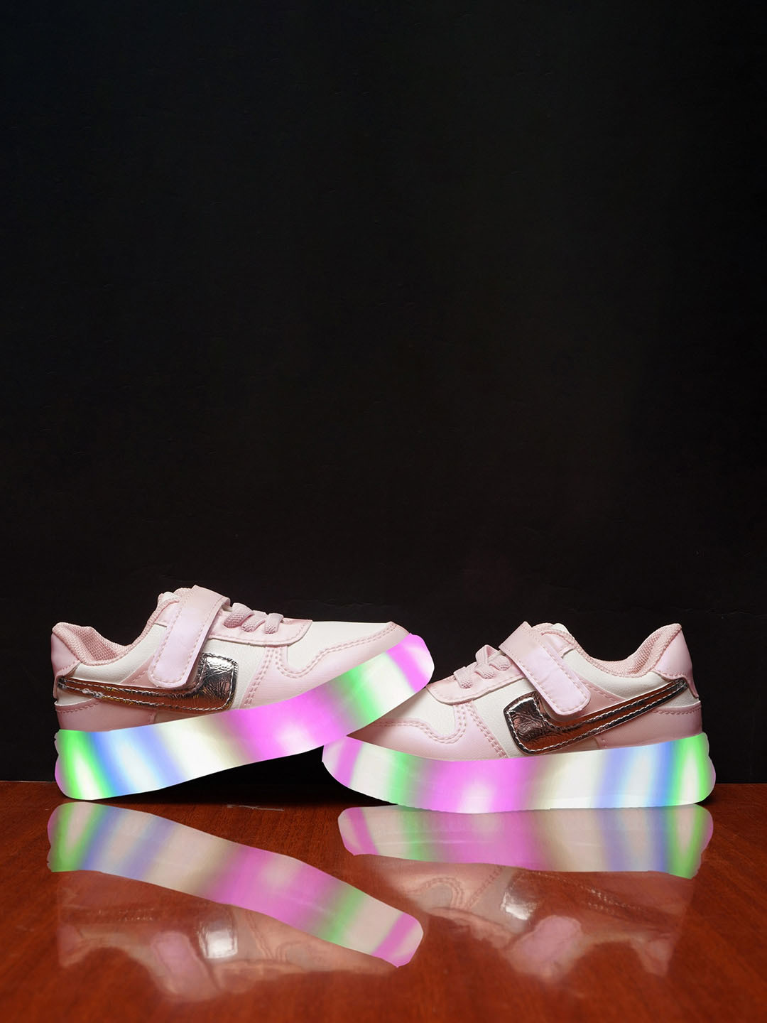 BAESD Kids Colourblocked LED Lightweight Sneakers