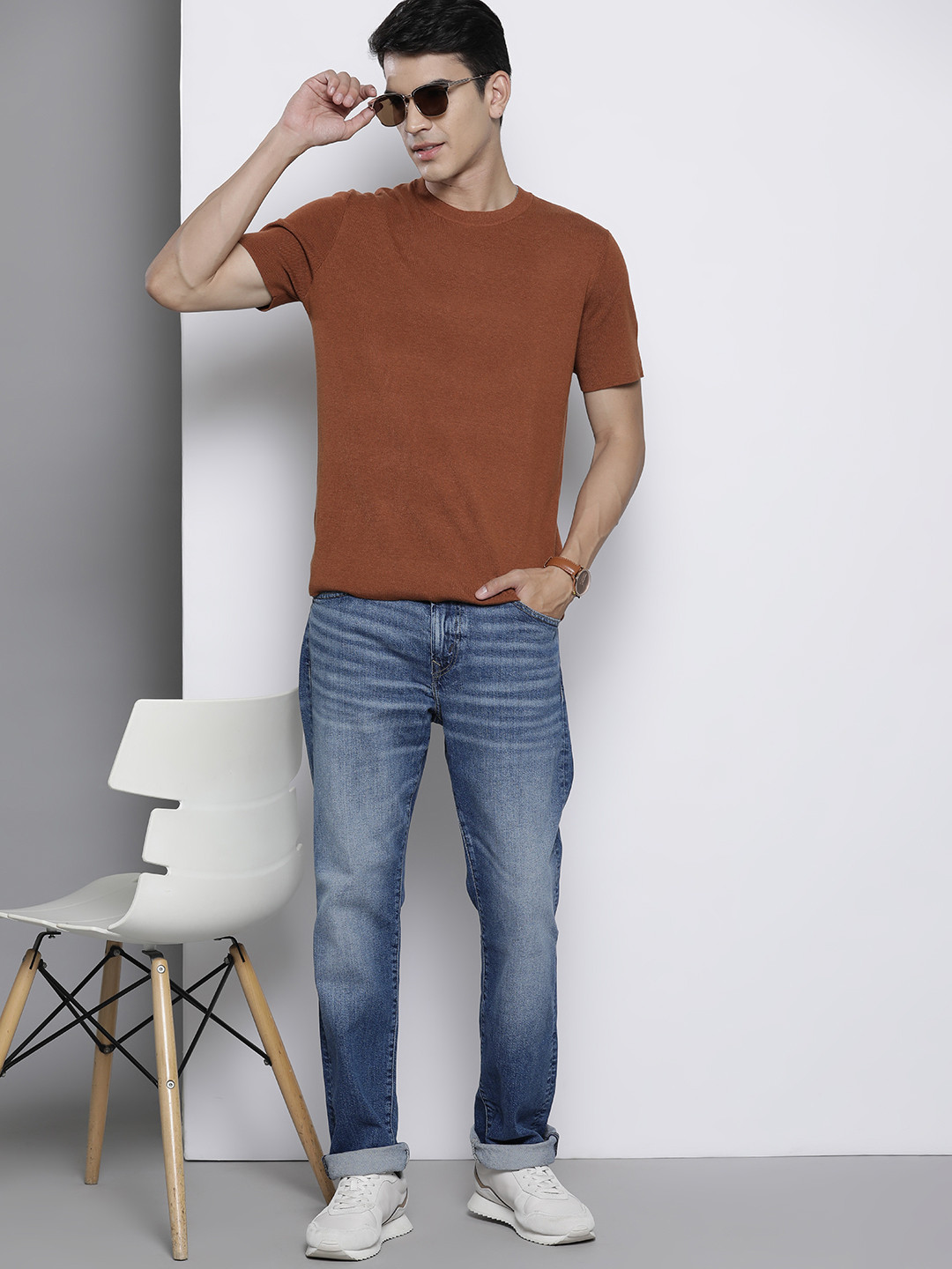 AMERICAN EAGLE OUTFITTERS Men Straight Fit Light Fade Jeans