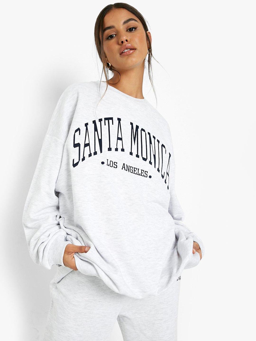 Boohoo Solid Applique Detailed Drop-Shoulder Sleeves Oversized Longline Sweatshirt