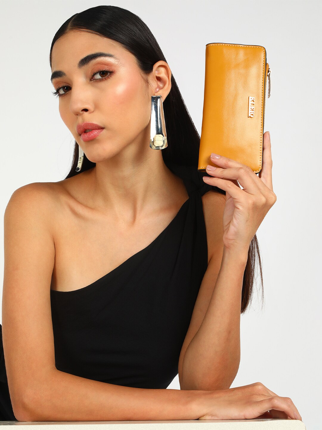 KLEIO Women Brand Logo PU Wallet with Card Slots