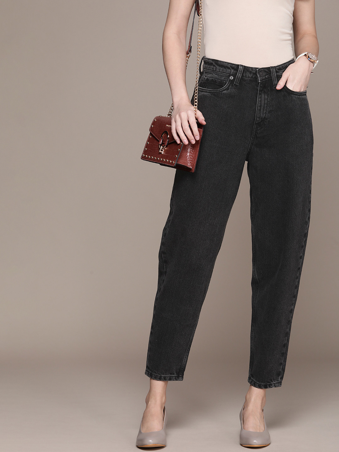 French Connection Women Pure Cotton Mom Fit Mid-Rise Light Fade Stretchable Jeans