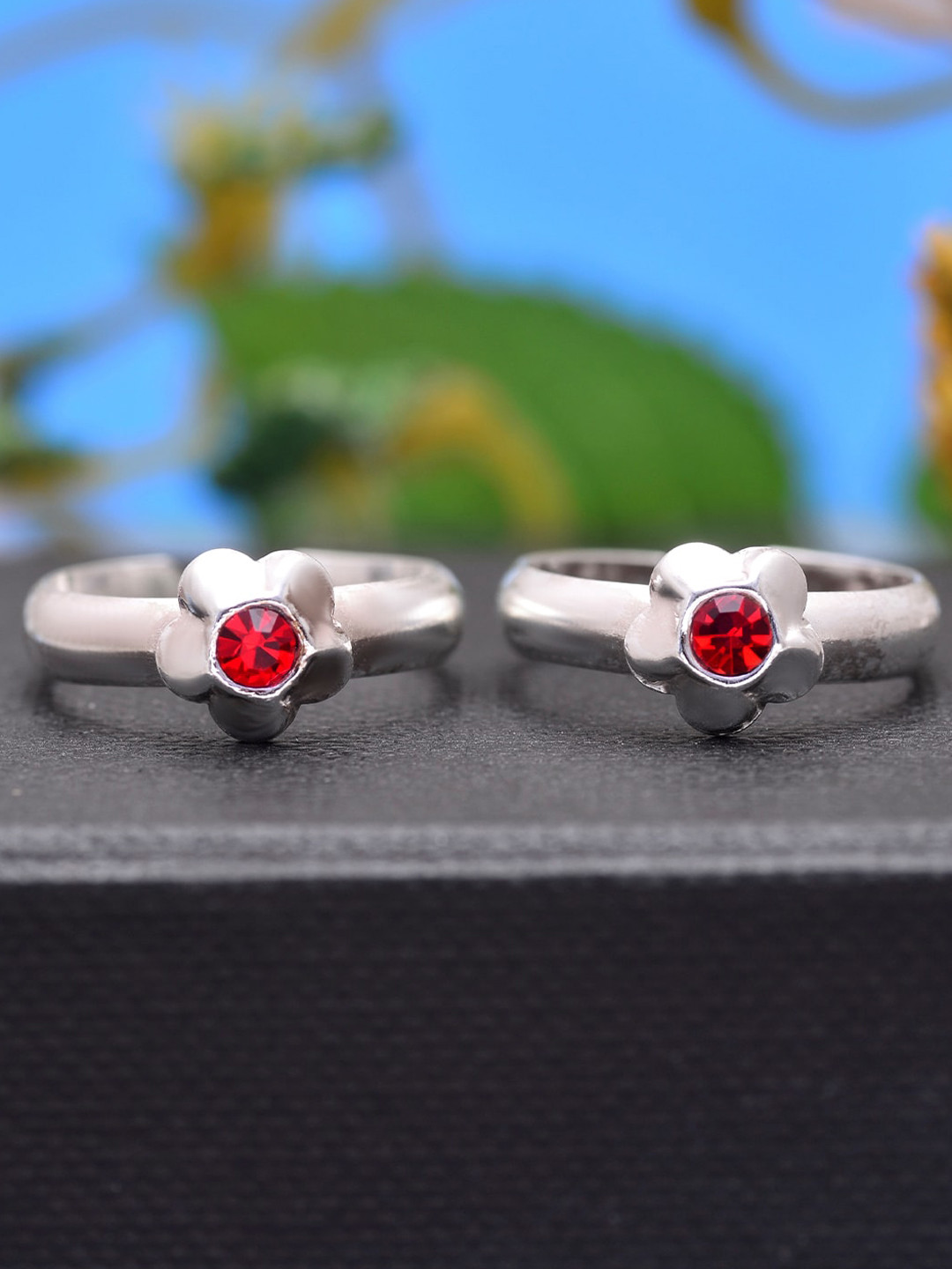 Abhooshan 92.5 Sterling Silver Crystal-Studded Adjustable Toe Rings