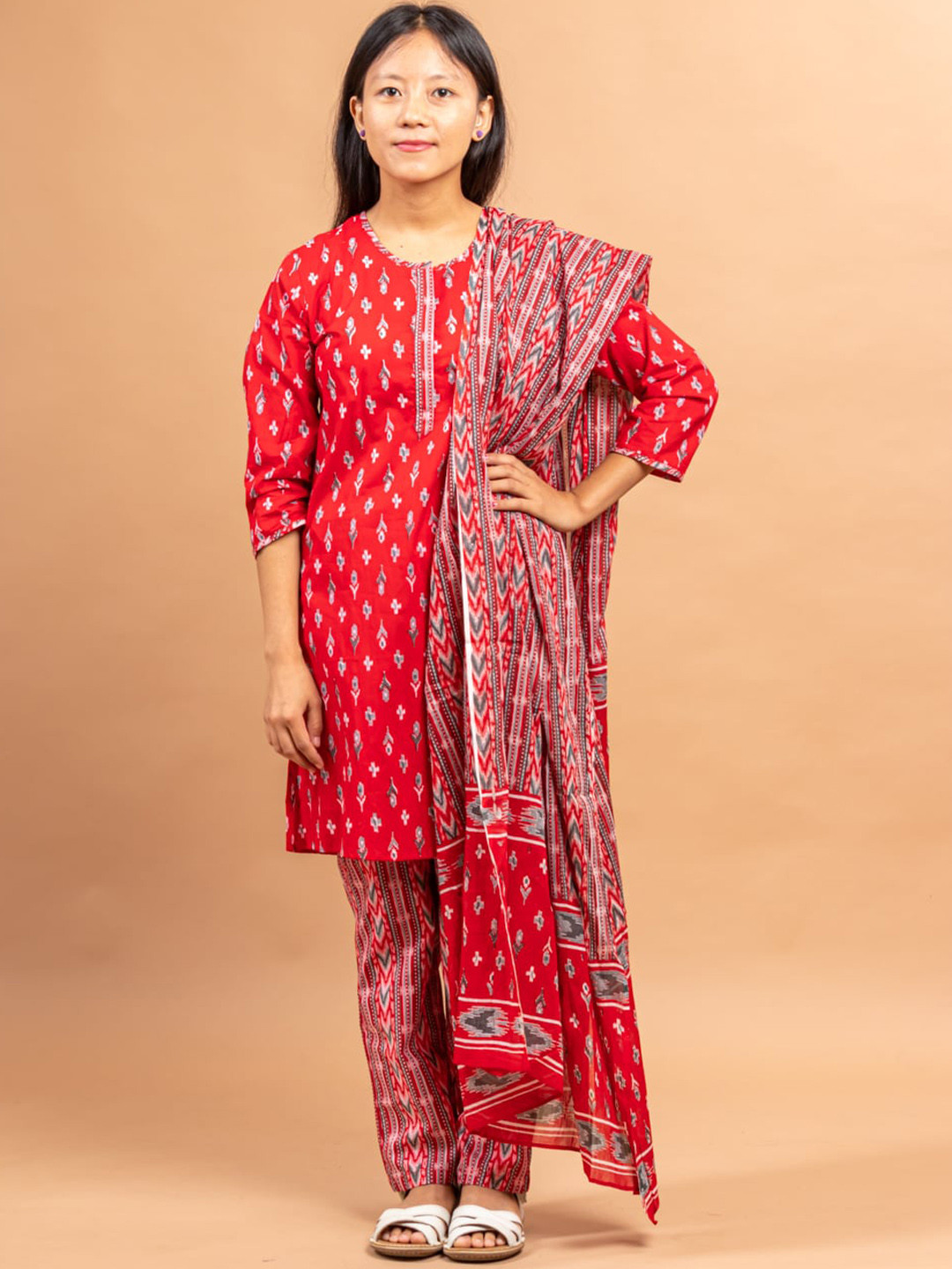 Sangria Girls Red & White Ikat Printed Pure Cotton  Kurta Trouser With Dupatta