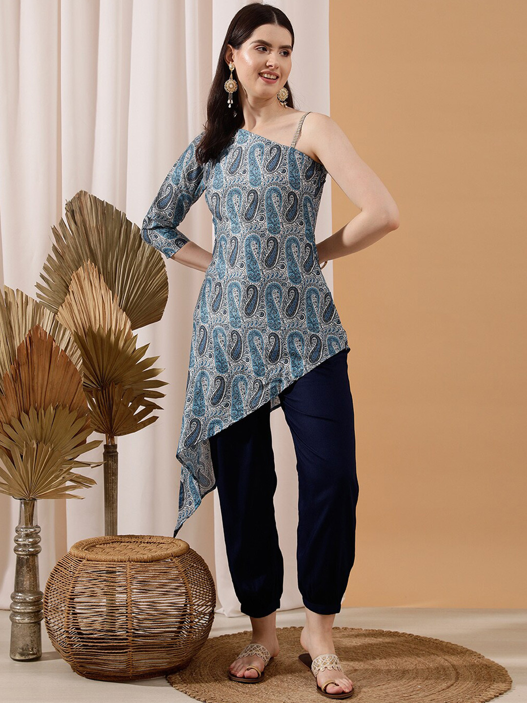 indo street Paisley Printed One Shoulder Asymmetric Fusion Kurta with Trousers