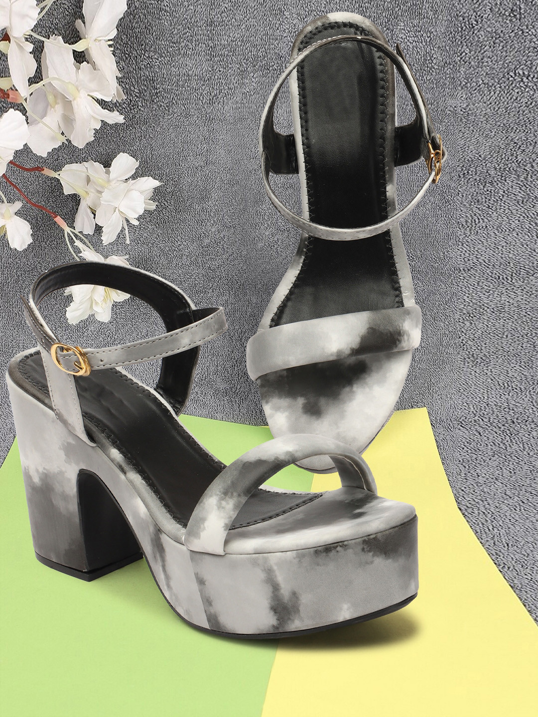 FEET RUNNER Platform Heels