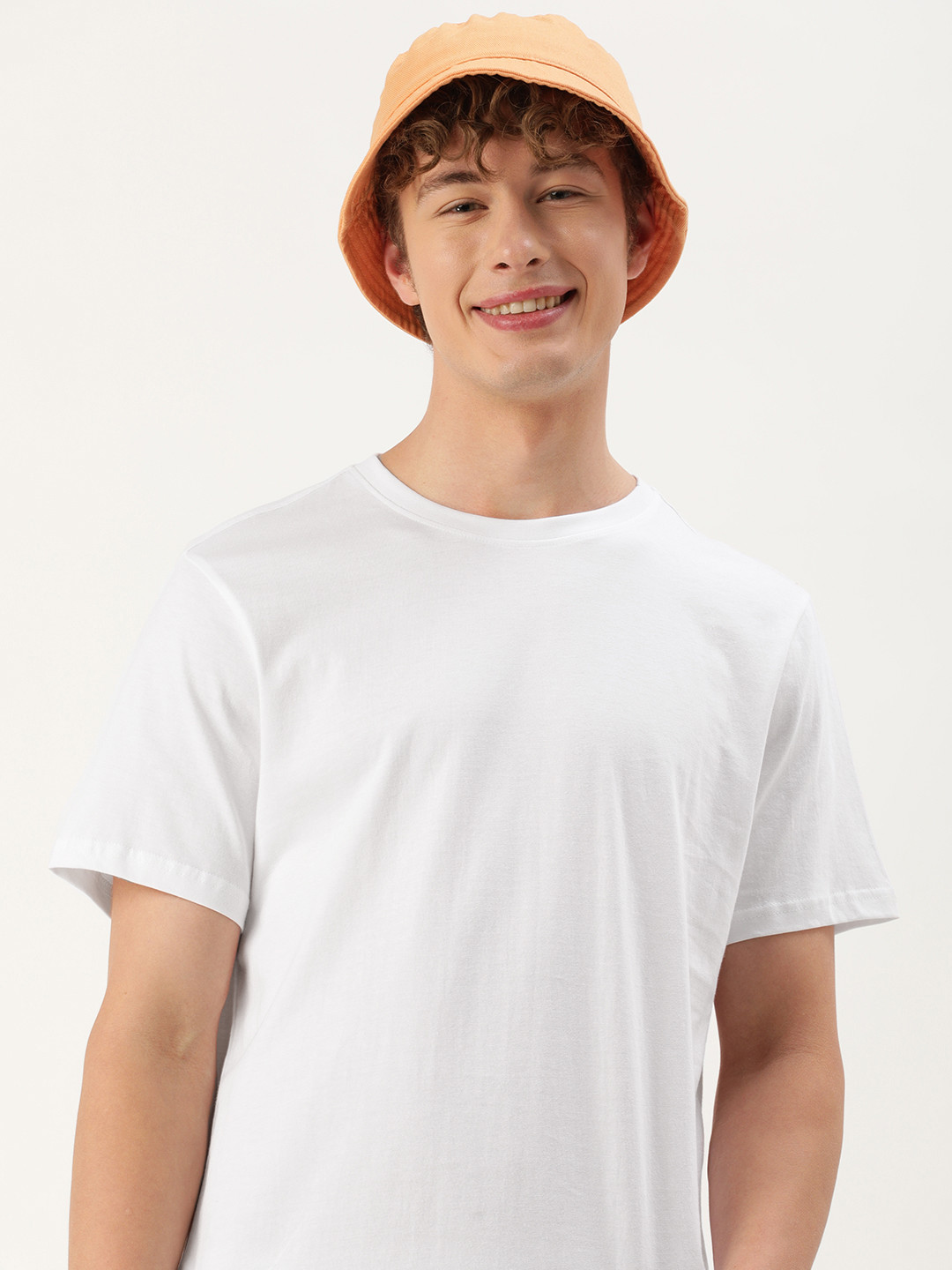 Mast & Harbour Men Solid Cotton Bio Finish T-shirt