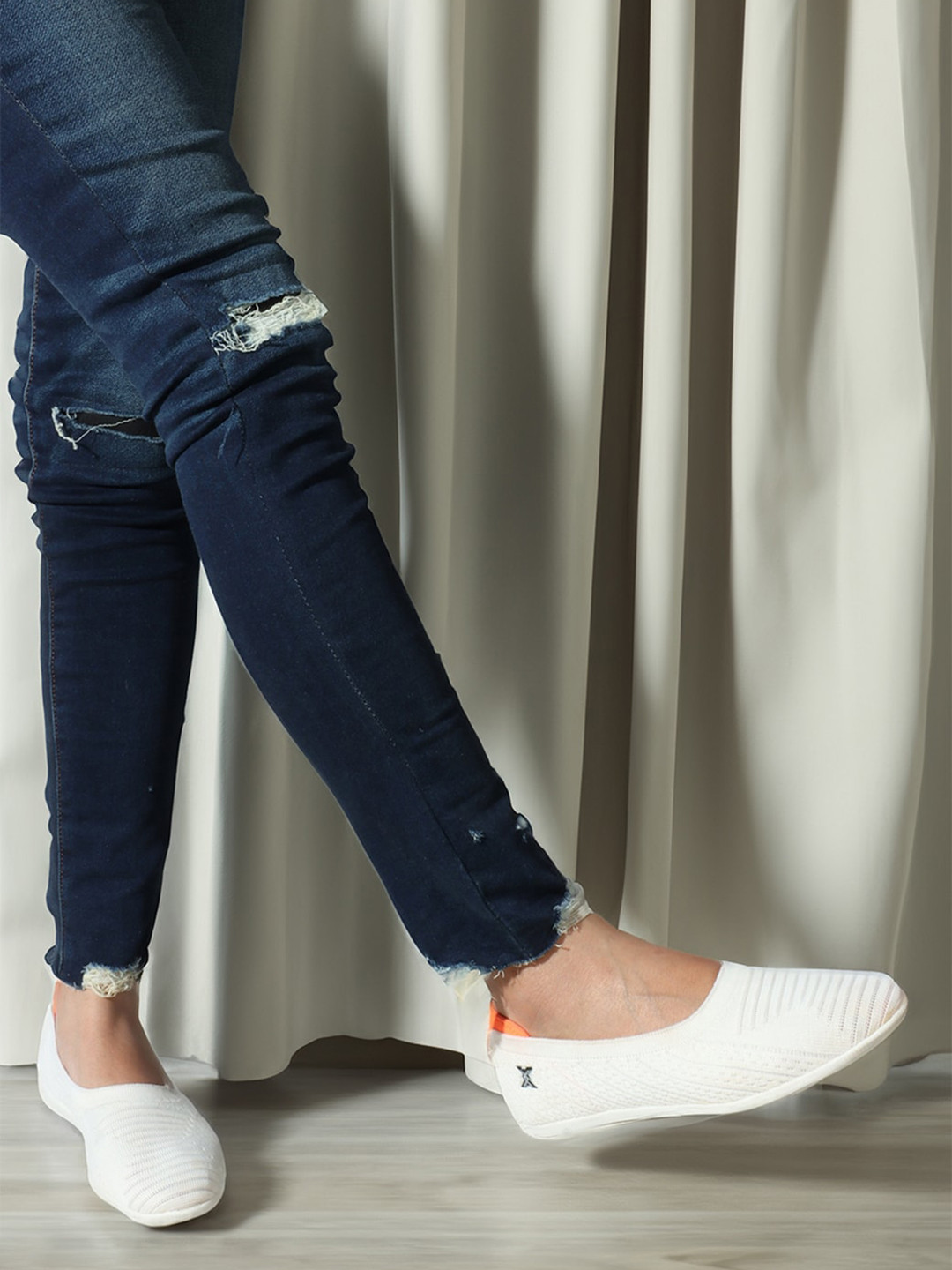 Carlton London sports Textured Slip-On Ballerinas