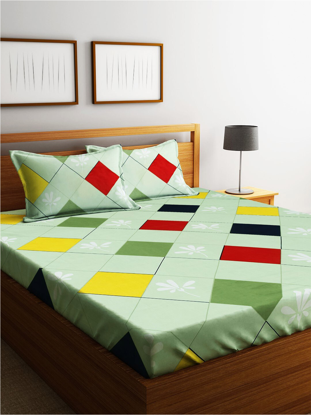 Home Sizzler Lime Green&Red Geometric Microfibre 210TC Queen 1 Bedsheet with2Pillow Covers