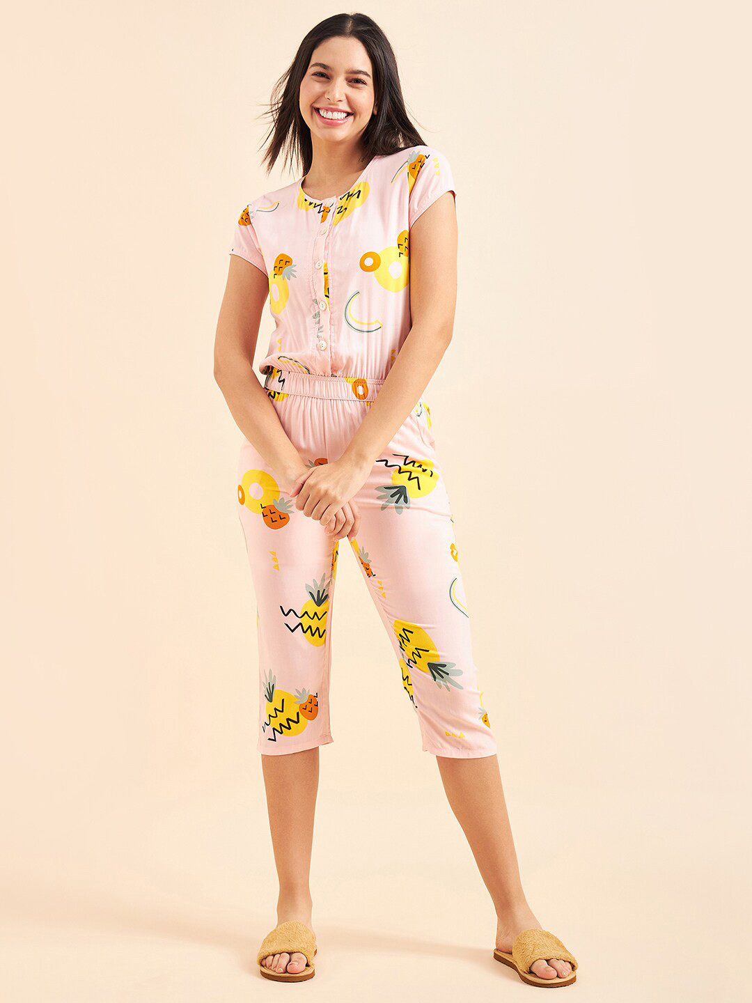 Sweet Dreams Conversational Printed Top With Capris