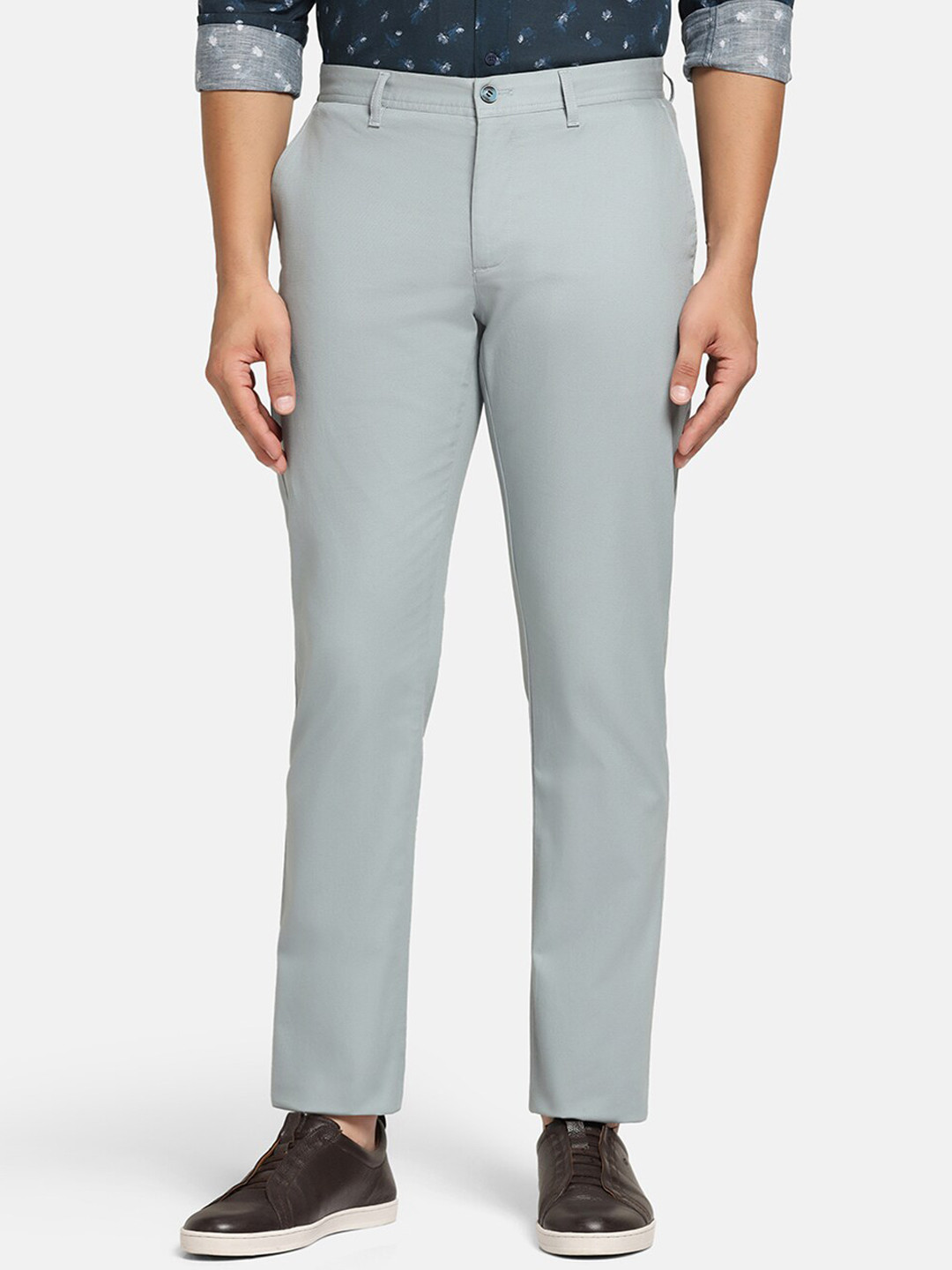 Blackberrys Men Slim Fit Mid-Rise B-95 Easy Wash Chinos Trousers