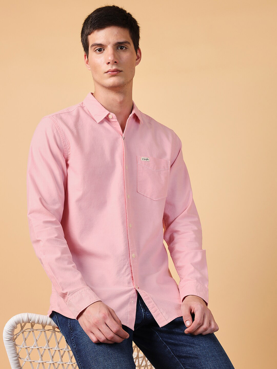 Wrangler Classic Spread Collar Regular Fit Casual Shirt