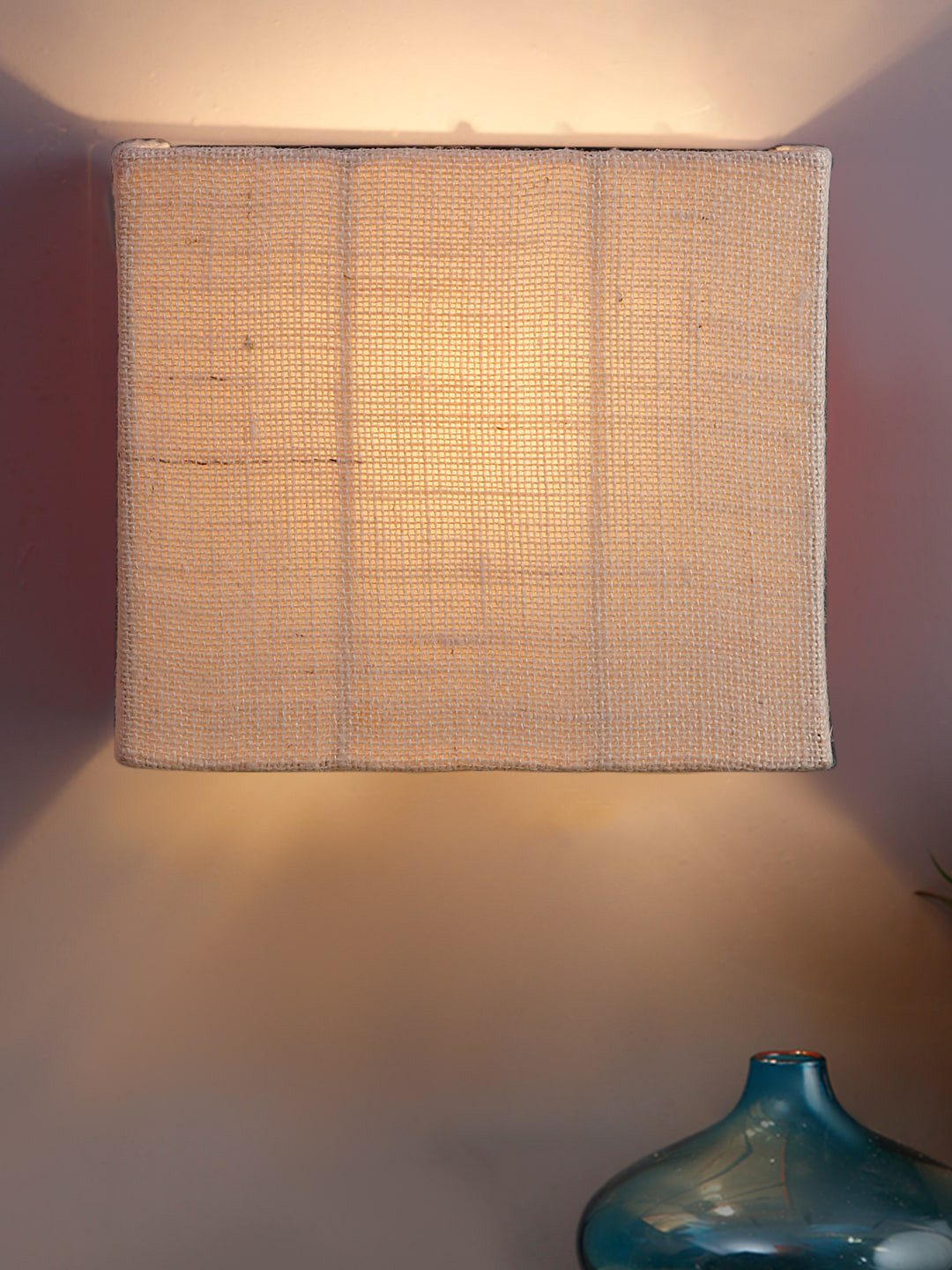 Devansh White Textured Wall Lamp