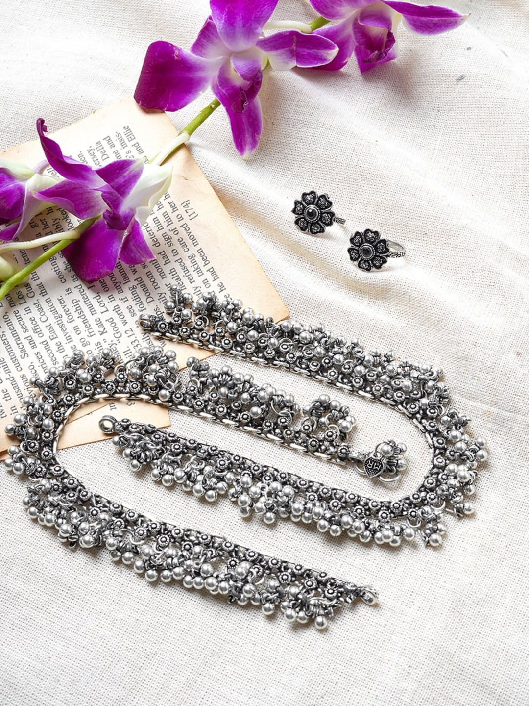 TEEJH Mahima Set Of 2 Silver-Plated Oxidized Anklet & Toe Ring