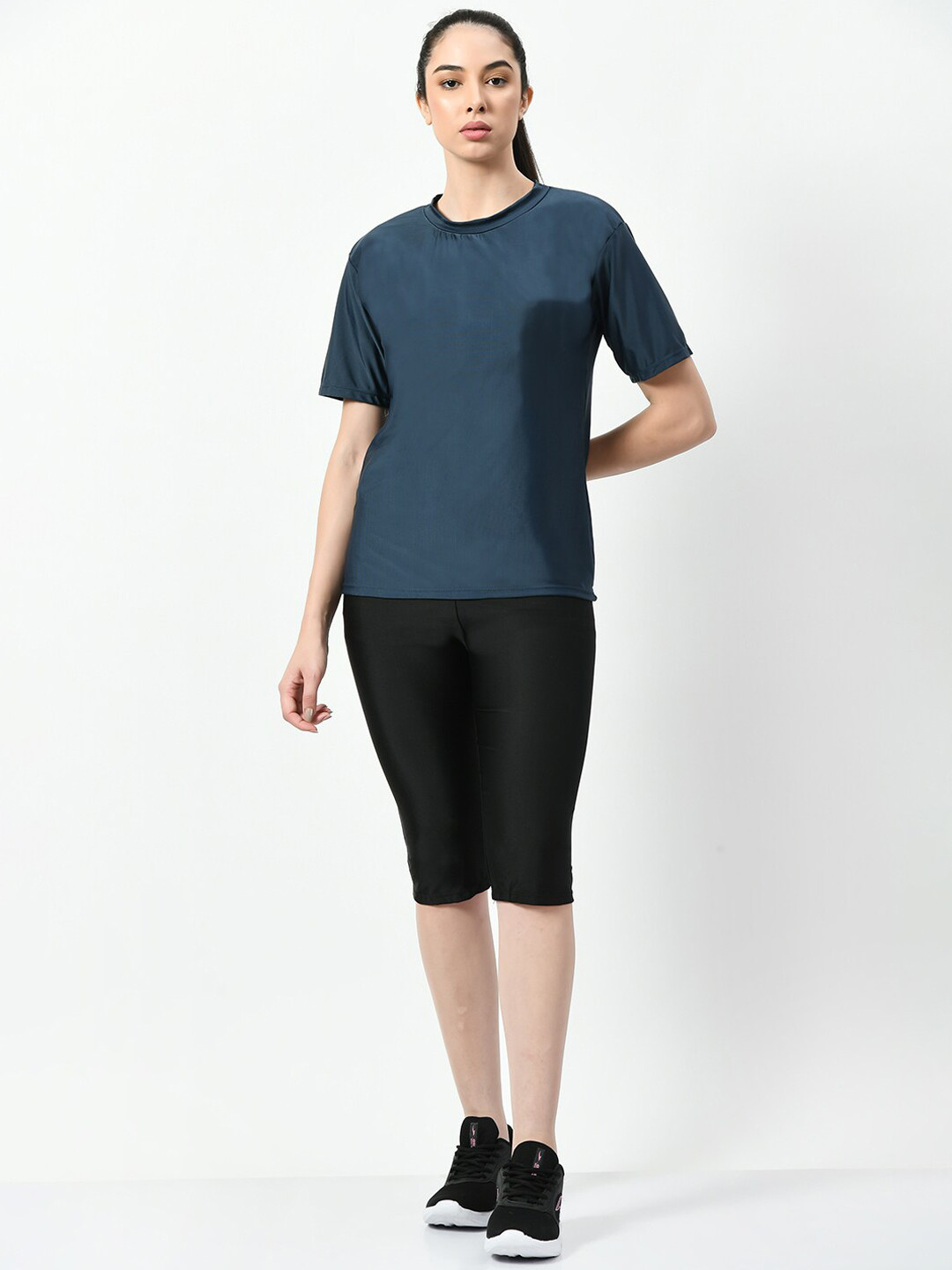 Lebami Mid-Rise Round Neck Tracksuits