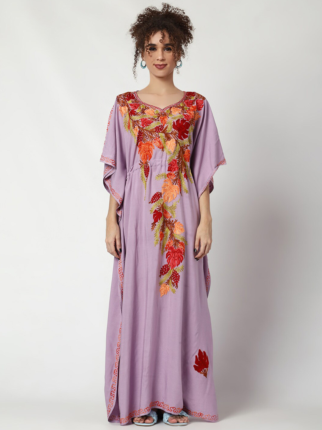 CRAFTBAZAR Floral Embroidered Sweetheart Neck Kimono Sleeve Kaftan Dress