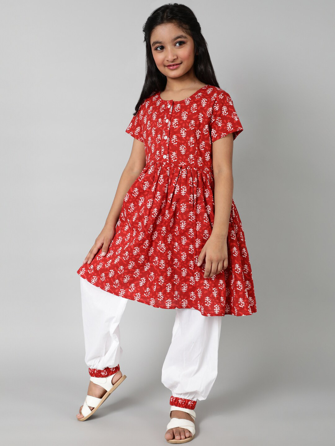 Aks Kids Girls Red Ethnic Motifs Printed Regular Pure Cotton Kurta With Patiala
